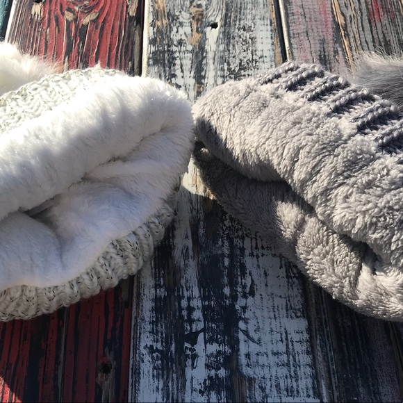 💥1 Ivory Left! C. C Beanies w/Pom Pom Thick Lined - Picture 5 of 8